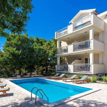 Awesome apartment in Pinezici with 2 Bedrooms, WiFi&Outdoor swimming pool Buitenkant foto