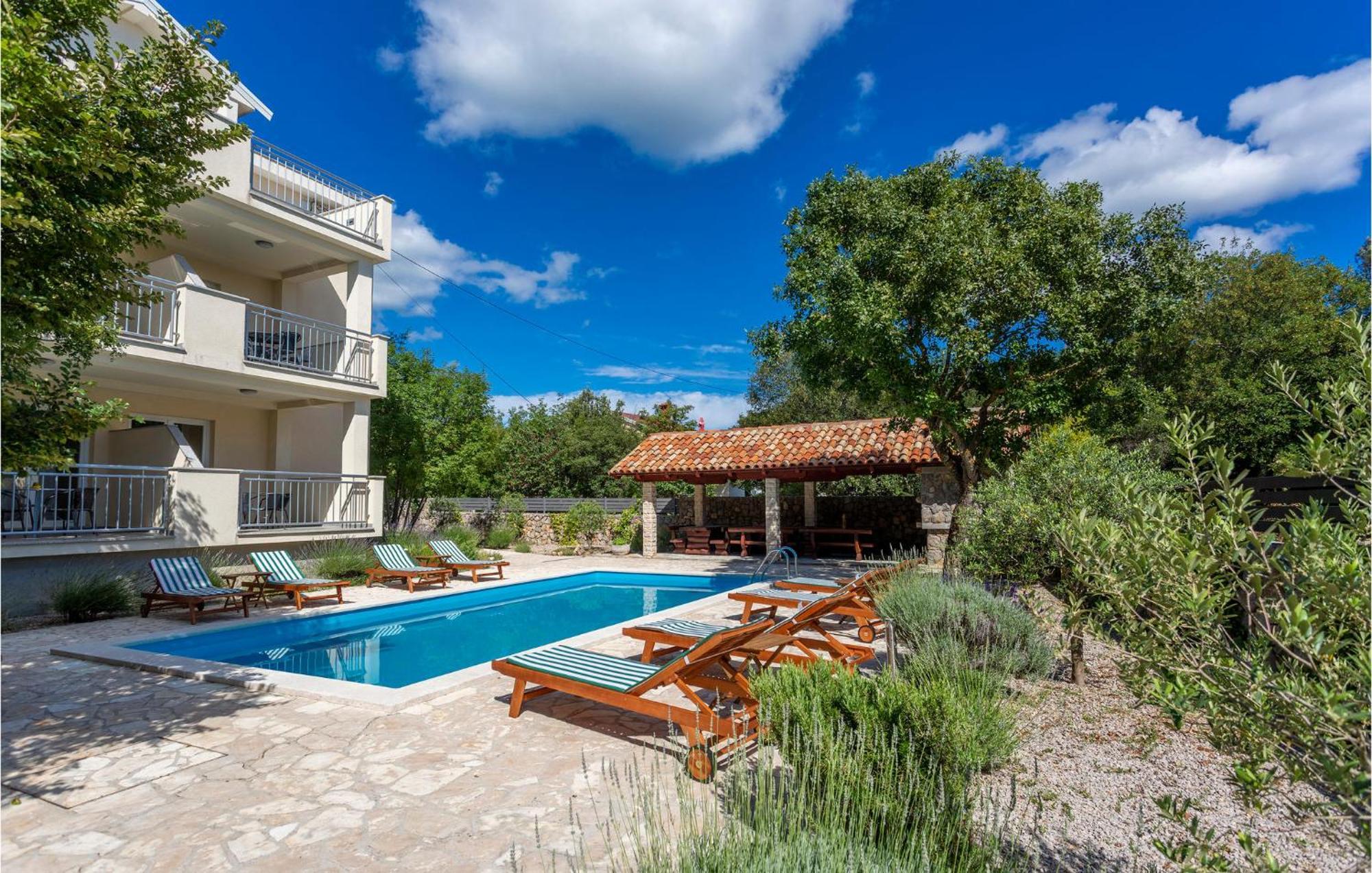 Awesome apartment in Pinezici with 2 Bedrooms, WiFi&Outdoor swimming pool Buitenkant foto