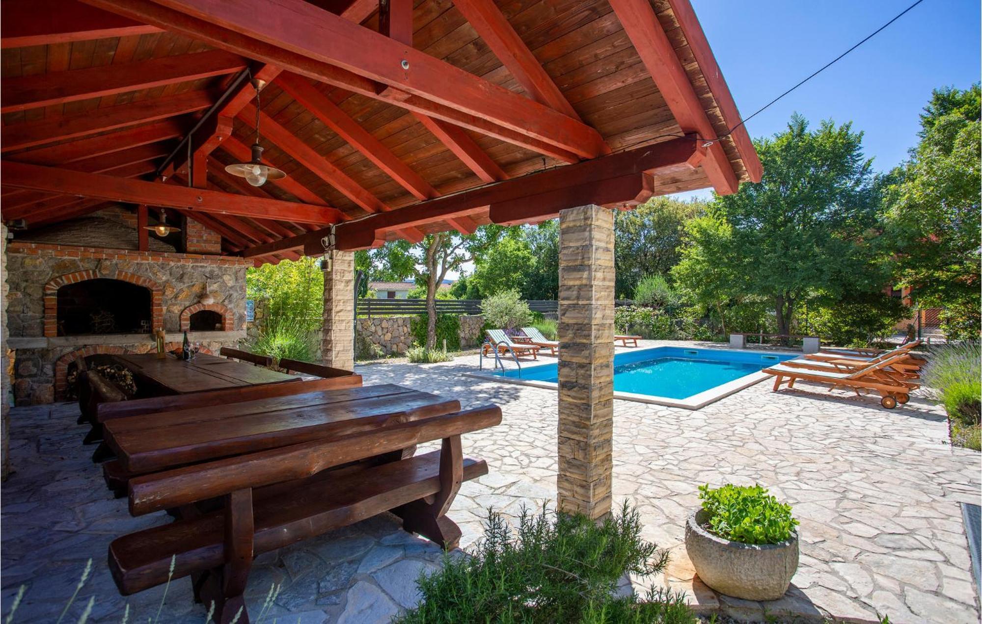 Awesome apartment in Pinezici with 2 Bedrooms, WiFi&Outdoor swimming pool Buitenkant foto
