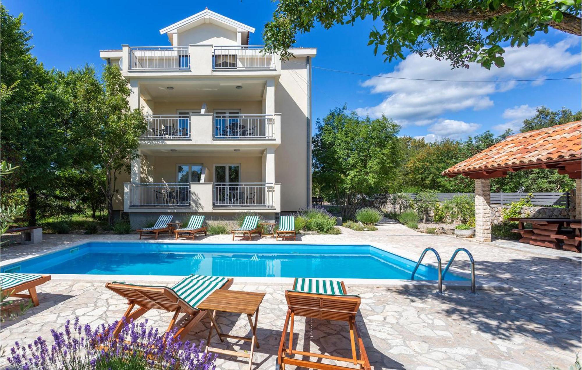 Awesome apartment in Pinezici with 2 Bedrooms, WiFi&Outdoor swimming pool Buitenkant foto